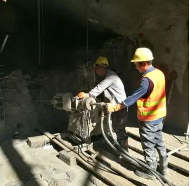 黑山水下抗分散灌浆料特点 水下不分散注浆料介绍